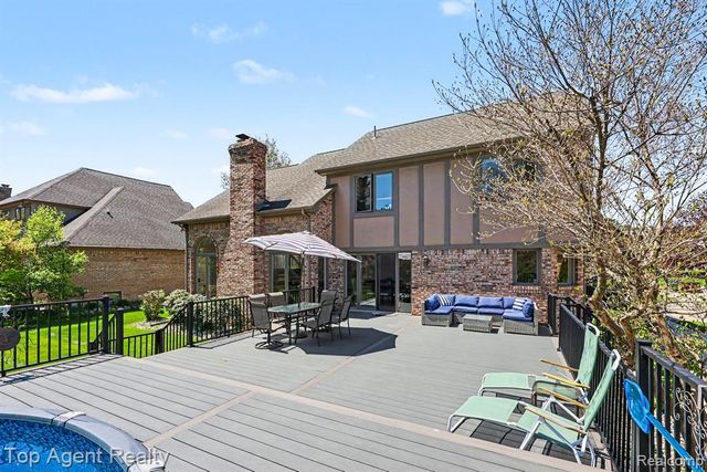 50492 Heatherwood Lane, Shelby Twp, MI 48317