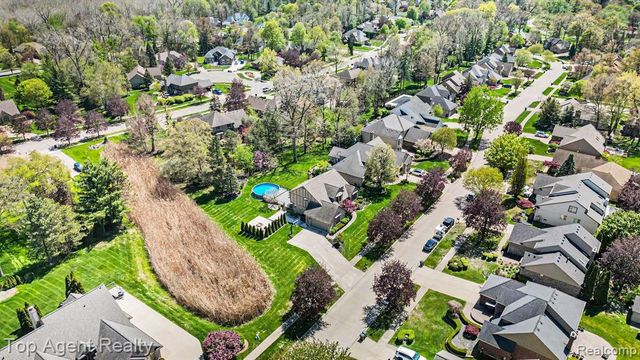 50492 Heatherwood Lane, Shelby Twp, MI 48317