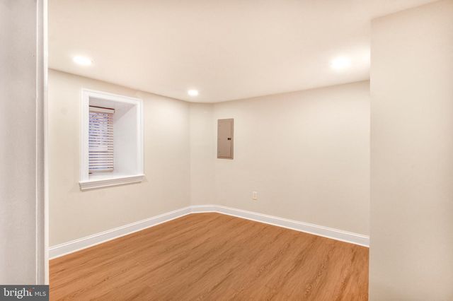 1402 S 54TH ST, Philadelphia, PA 19143