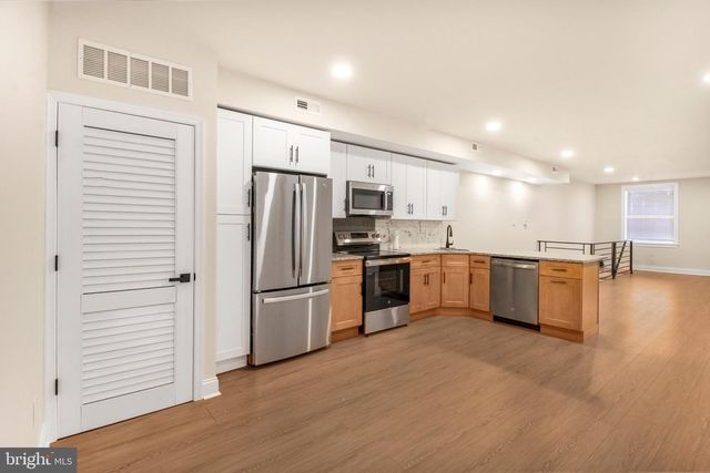 1402 S 54TH ST, Philadelphia, PA 19143