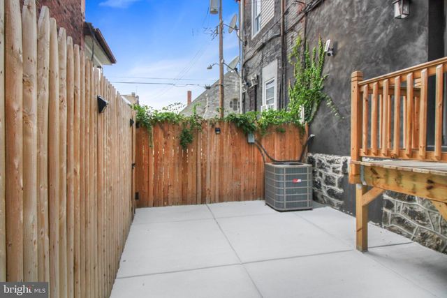 1402 S 54TH ST, Philadelphia, PA 19143
