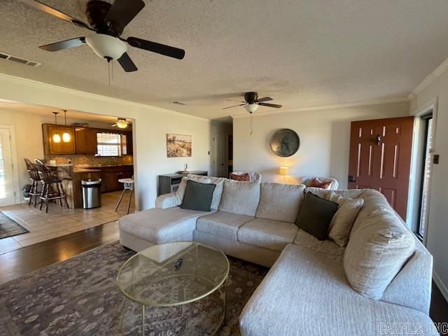 1302 E 20th Street, Stuttgart, AR 72160