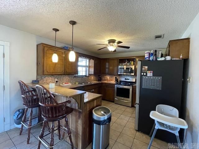 1302 E 20th Street, Stuttgart, AR 72160