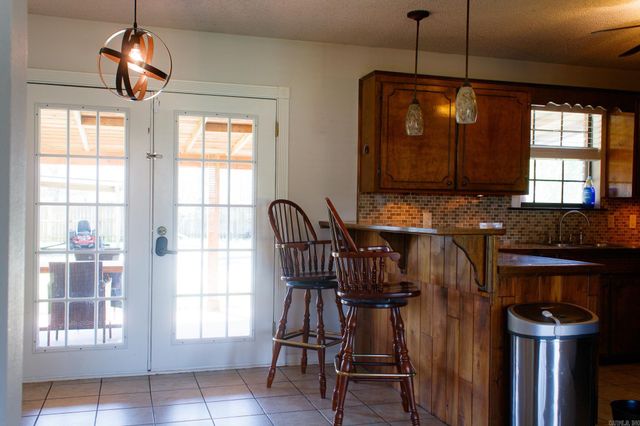 1302 E 20th Street, Stuttgart, AR 72160