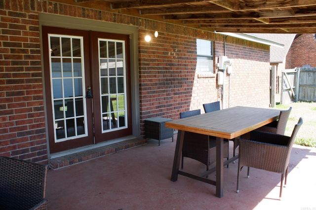 1302 E 20th Street, Stuttgart, AR 72160