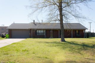 1302 E 20th Street, Stuttgart, AR 72160