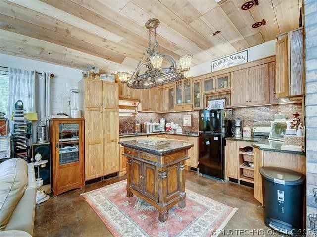 11118 Sandy View Lane, Kingston, OK 73439
