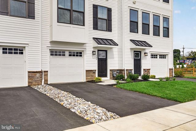 133 DOMENICA DR, Moorestown, NJ 08057