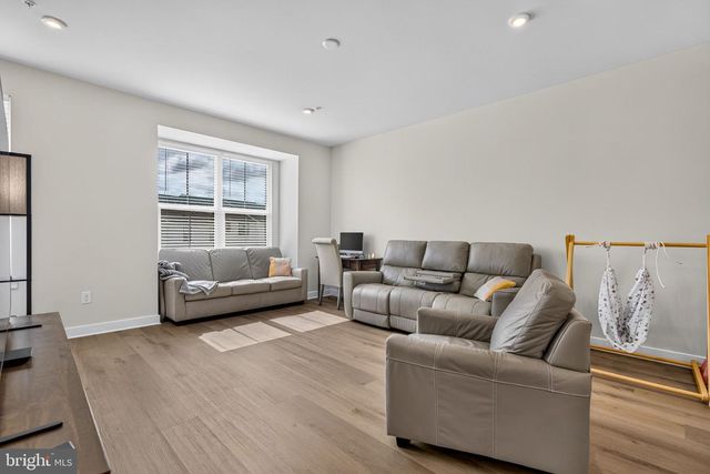 133 DOMENICA DR, Moorestown, NJ 08057