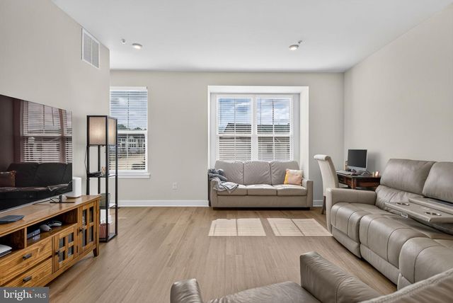 133 DOMENICA DR, Moorestown, NJ 08057