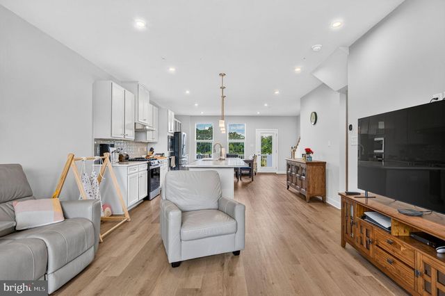 133 DOMENICA DR, Moorestown, NJ 08057