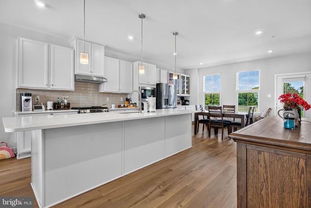 133 DOMENICA DR, Moorestown, NJ 08057
