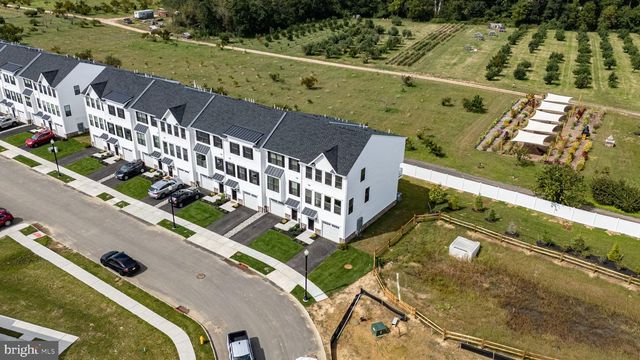 133 DOMENICA DR, Moorestown, NJ 08057