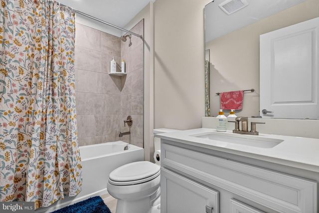 133 DOMENICA DR, Moorestown, NJ 08057