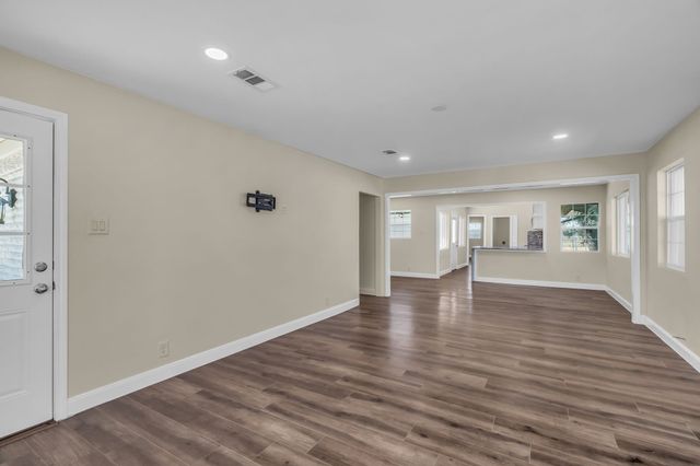 3109 Fm 1183, Ennis, TX 75119