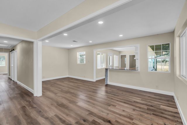 3109 Fm 1183, Ennis, TX 75119