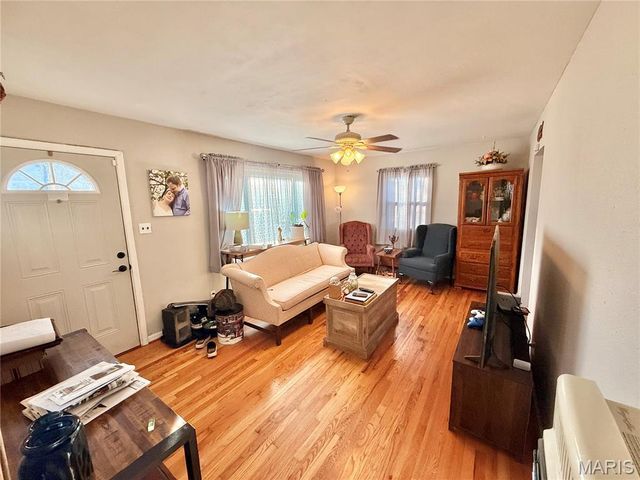 617 Perry Street, De Soto, MO 63020