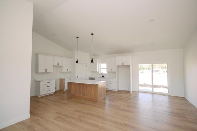 1361 Annapolis DRIVE, Holmen, WI 54636