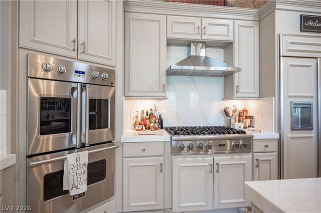 10925 Iris Canyon Lane, Las Vegas, NV 89135