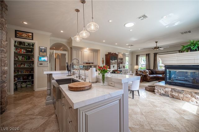 10925 Iris Canyon Lane, Las Vegas, NV 89135