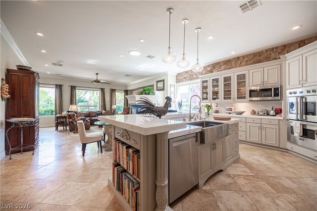10925 Iris Canyon Lane, Las Vegas, NV 89135