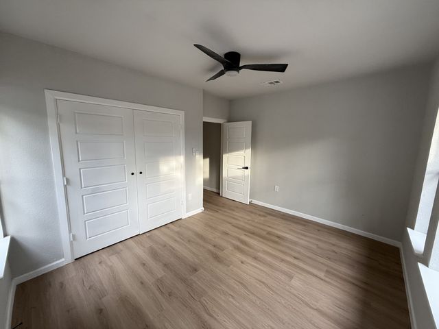 758 Bethpage Avenue, Dallas, TX 75217