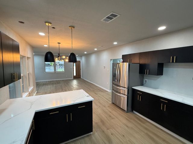 758 Bethpage Avenue, Dallas, TX 75217