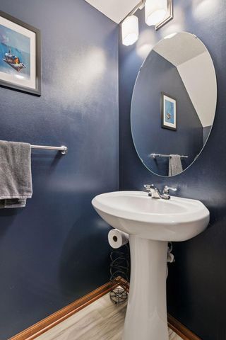 1650 White Pine Way B, Carver, MN 55315