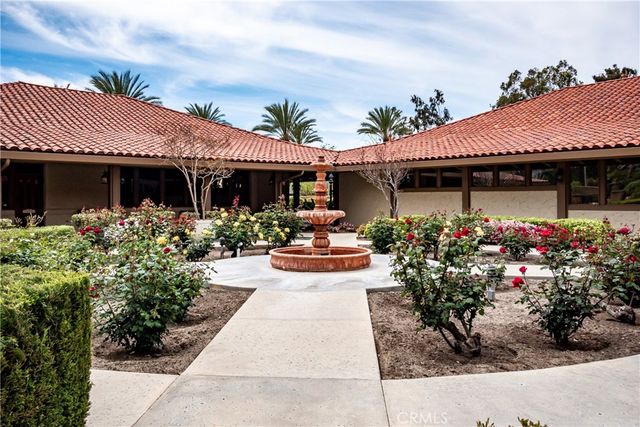 27725 Calle Valdes, Mission Viejo, CA 92692