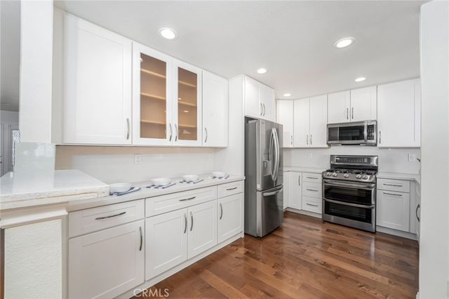 27725 Calle Valdes, Mission Viejo, CA 92692