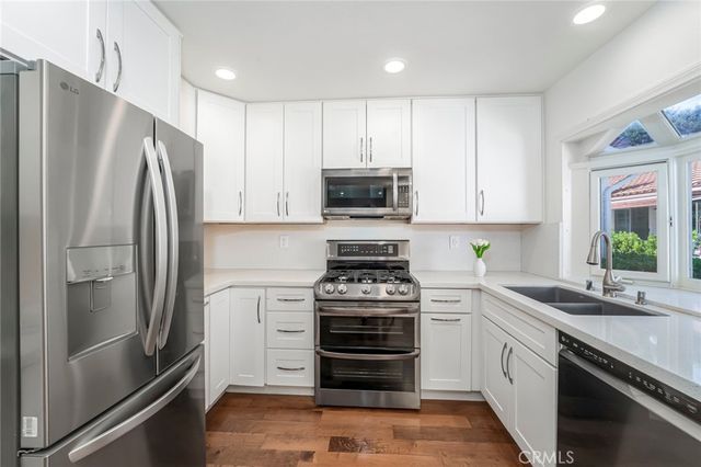 27725 Calle Valdes, Mission Viejo, CA 92692