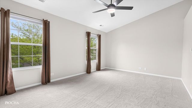 1698 FREDERICKSBURG Lane 1698, Aurora, IL 60503