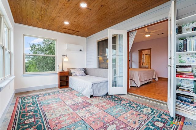 765 Skyline Ridge Lookout, Wimberley, TX 78676