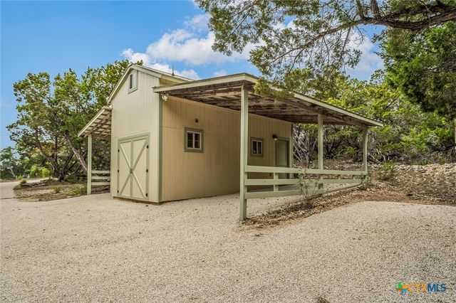 765 Skyline Ridge Lookout, Wimberley, TX 78676