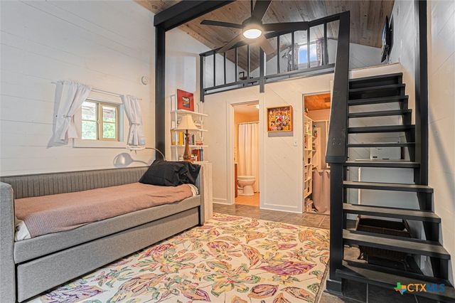 765 Skyline Ridge Lookout, Wimberley, TX 78676