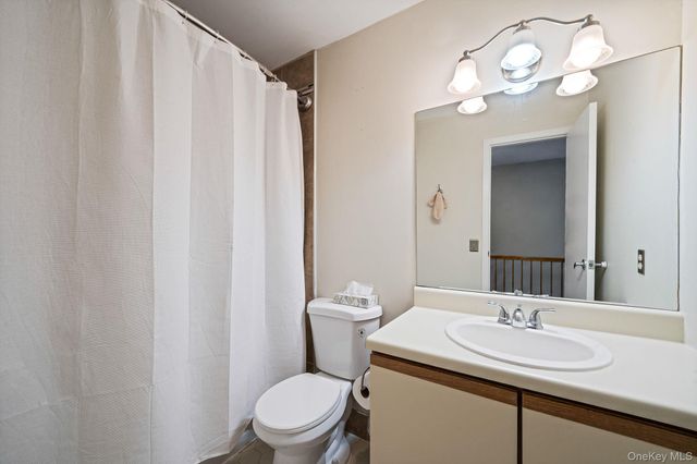 908 Sara Circle, Port Jefferson Station, NY 11776