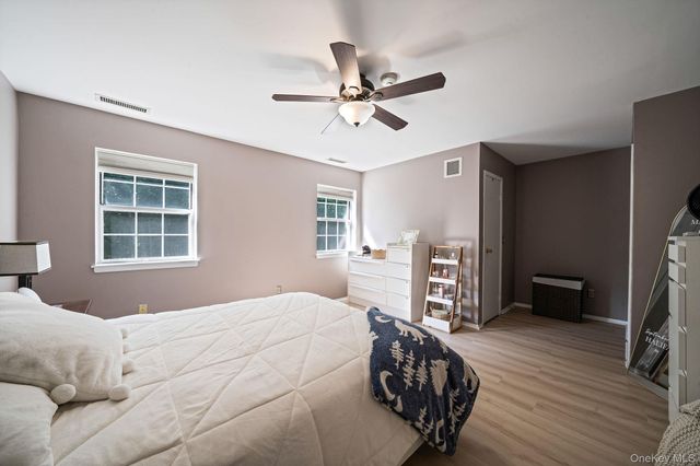 908 Sara Circle, Port Jefferson Station, NY 11776