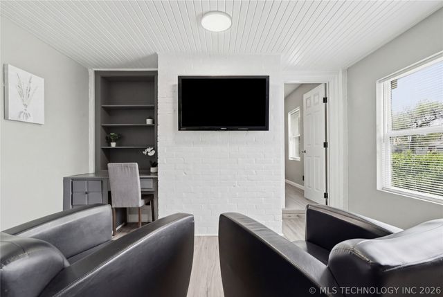 1341 S Sandusky Avenue, Tulsa, OK 74112