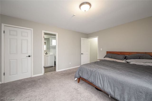 3711 Meadowbrook Boulevard, University Heights, OH 44118