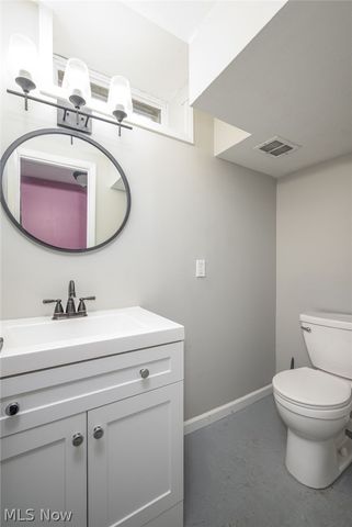 3711 Meadowbrook Boulevard, University Heights, OH 44118