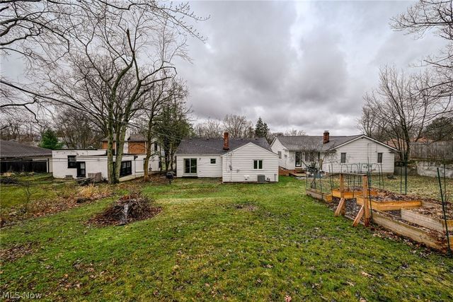 3711 Meadowbrook Boulevard, University Heights, OH 44118