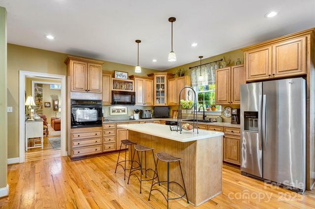 1566 Shearers Road, Mooresville, NC 28115