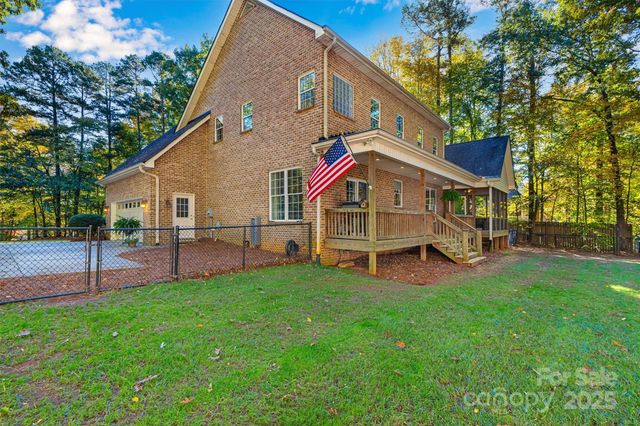 1566 Shearers Road, Mooresville, NC 28115