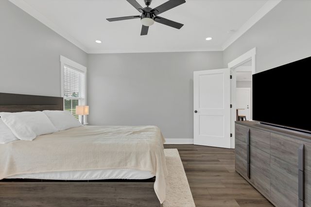 200 Beartown Rd, Loretto, TN 38469