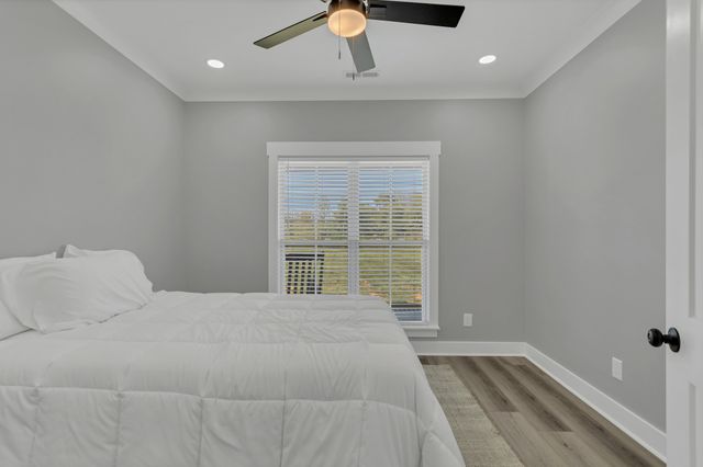 200 Beartown Rd, Loretto, TN 38469