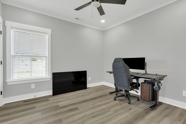 200 Beartown Rd, Loretto, TN 38469