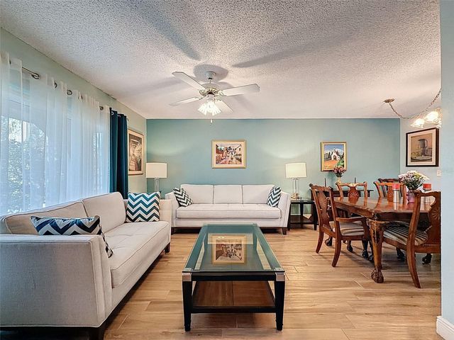 7923 SINGING COURT PLACE, Tampa, FL 33615