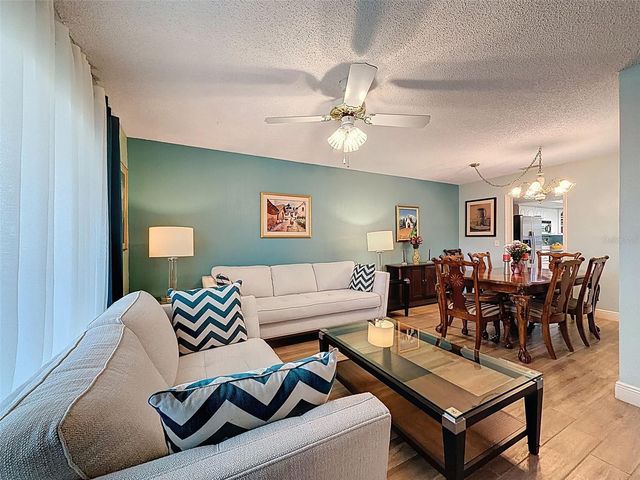 7923 SINGING COURT PLACE, Tampa, FL 33615