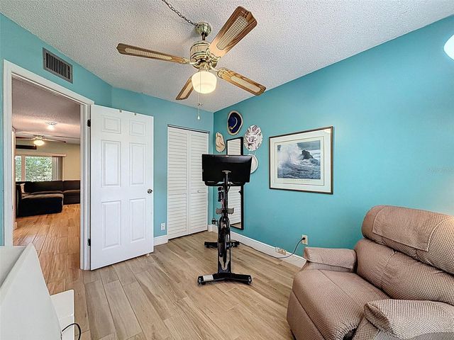 7923 SINGING COURT PLACE, Tampa, FL 33615