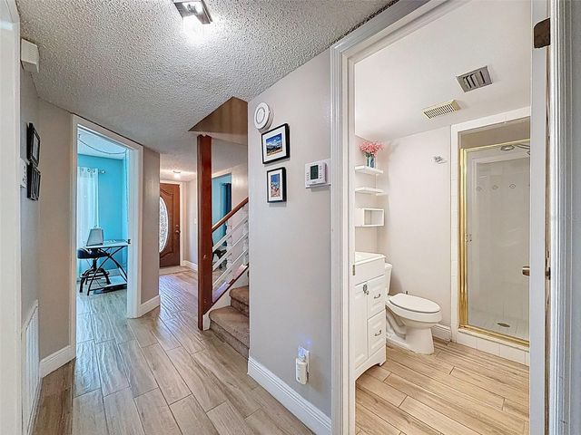 7923 SINGING COURT PLACE, Tampa, FL 33615